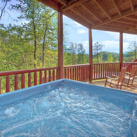 Knotty & Nice Holiday Home Gatlinburg Esterno foto