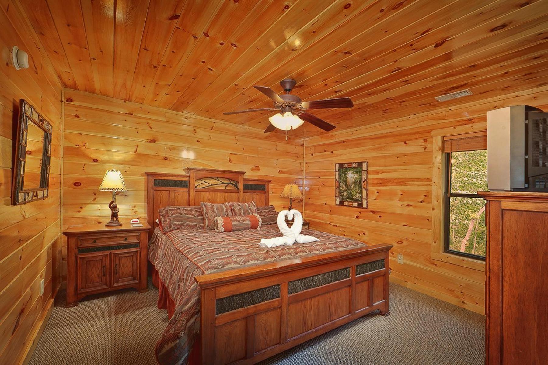 Knotty & Nice Holiday Home Gatlinburg Esterno foto